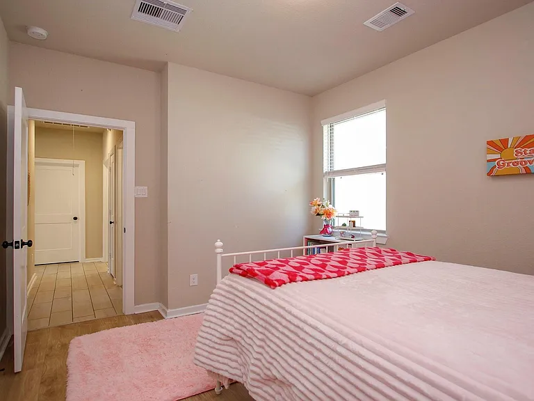 320 Rise Ln — Photo 28