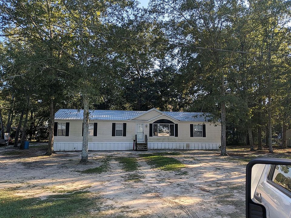 2nd image of 52 Center Dr