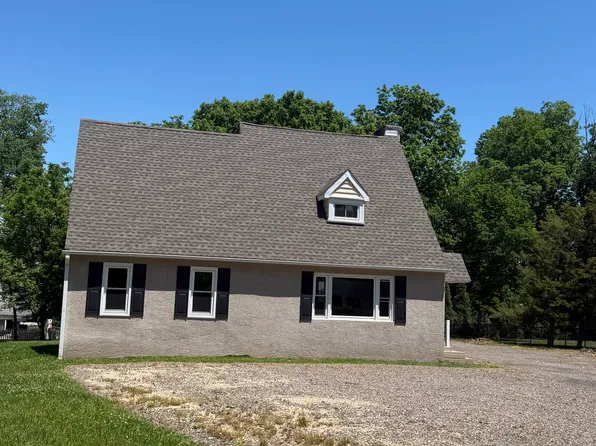11 Willow Ave, Audubon, PA 19403