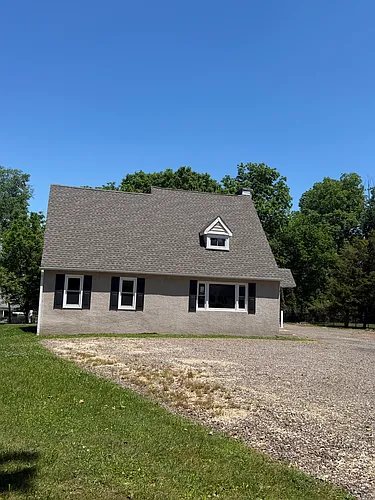 11 Willow Ave Photo 1