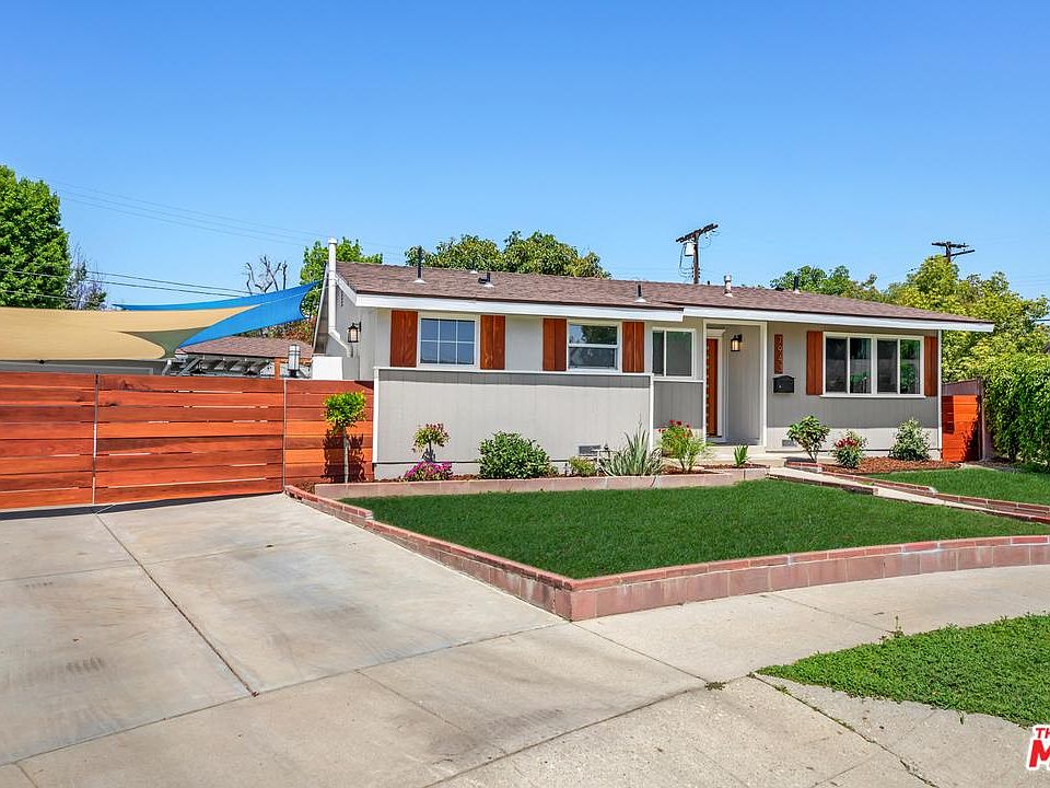1st image of 7943 Driscoll Ave