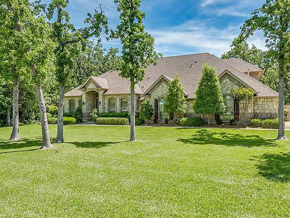3rd image of 6233 Toscana Cir