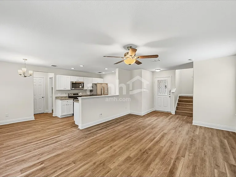 10815 Canter Spur — Photo 7