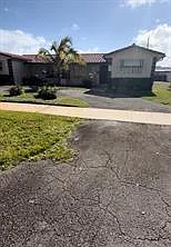 3 bed, 2.0 bath, 1525 sqft, $3,090 — Photo 1