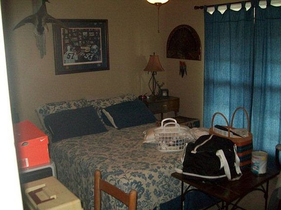 4th image of 214 Lee Road 2086