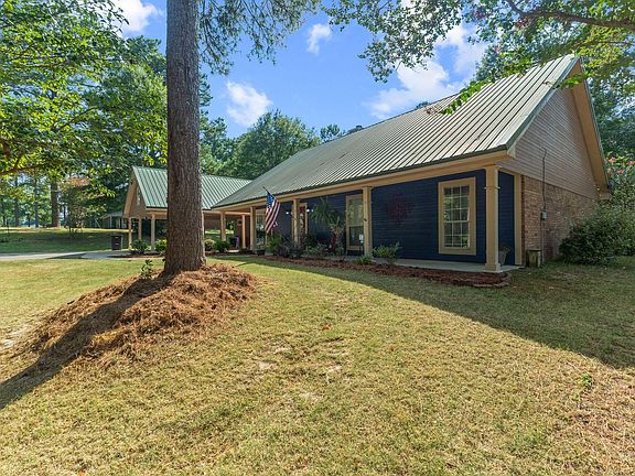 2nd image of 1265 Elks Lake Rd