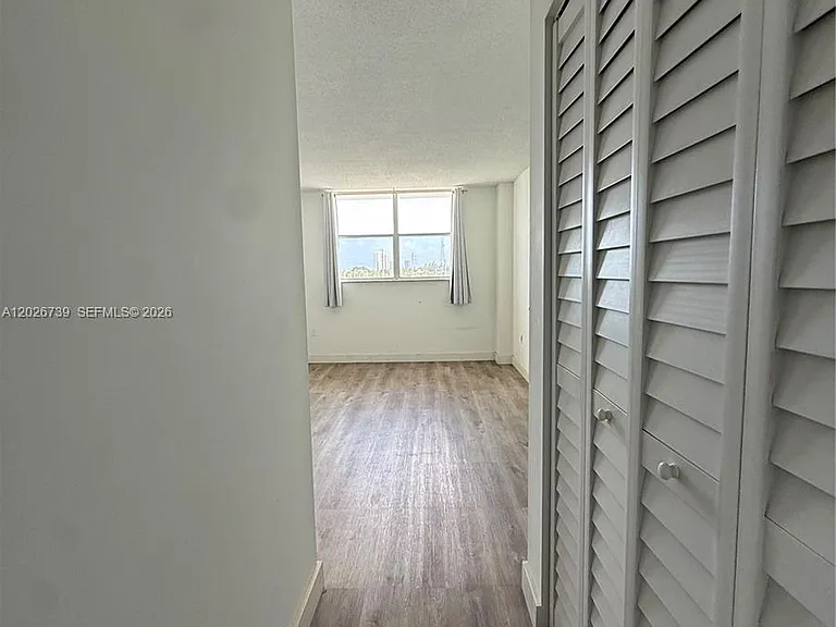 16465 NE 22nd Ave #610 — Photo 8