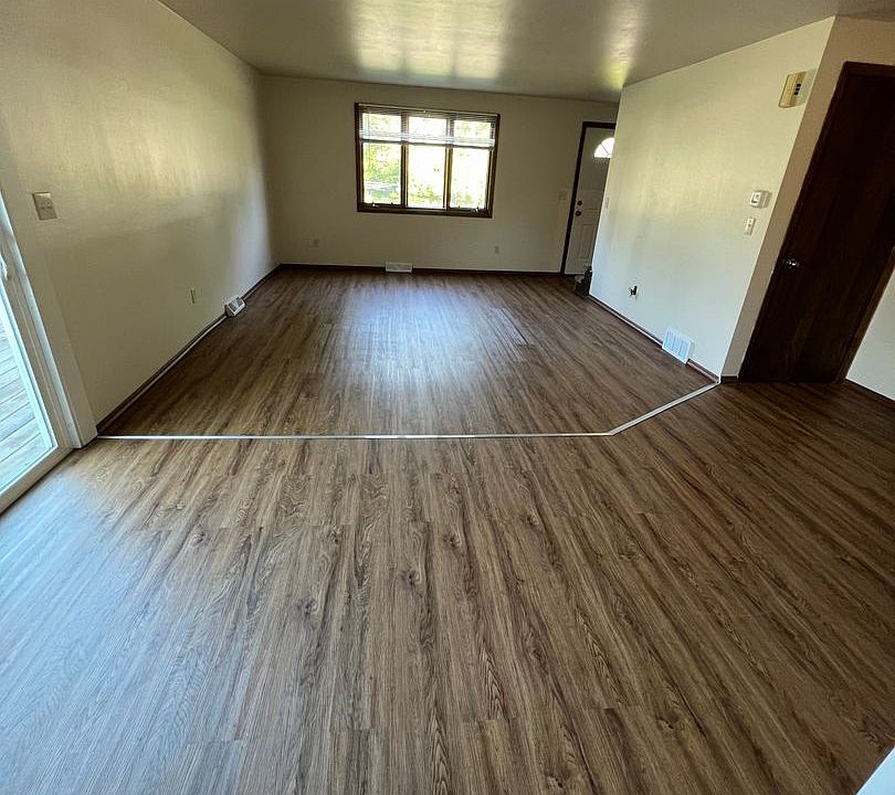 1st image of 201 Badger Ln #B