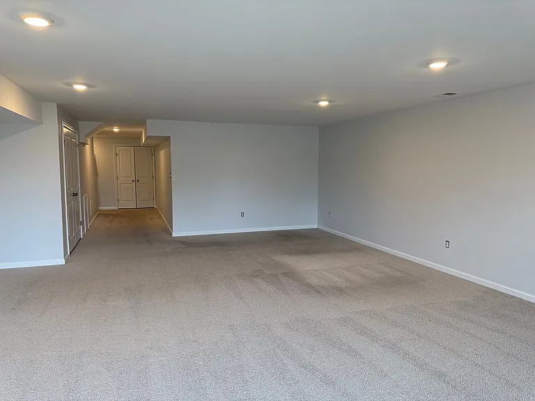 1077 Turnstone Dr — Photo 8