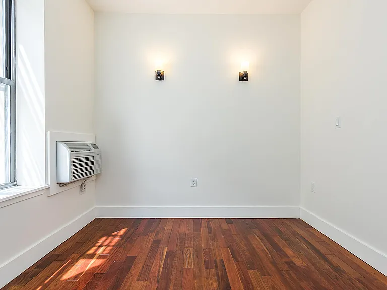 330 Starr St #3F — Photo 7