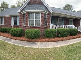 1120 Roses Ln, Kinston, NC 28504