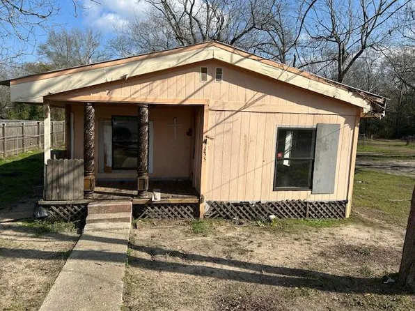 435 Martin Luther King Dr, Purvis, MS 39475