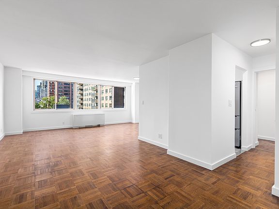 3rd image of 401 E 86th St APT 9C