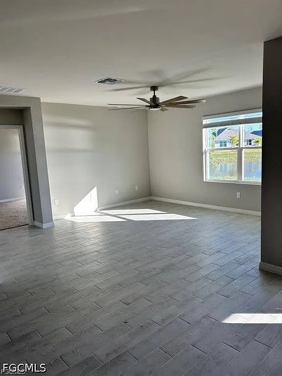 4 bed, 2.0 bath, 1828 sqft, $2,200 — Photo 2