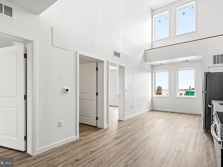 915 N Broad St #17-604 — Photo 4