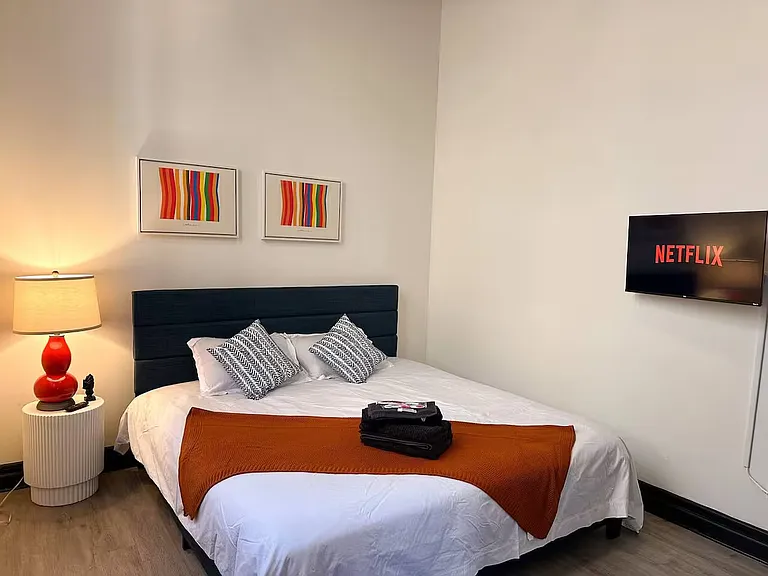 2325 S Michigan Ave #2 — Photo 11