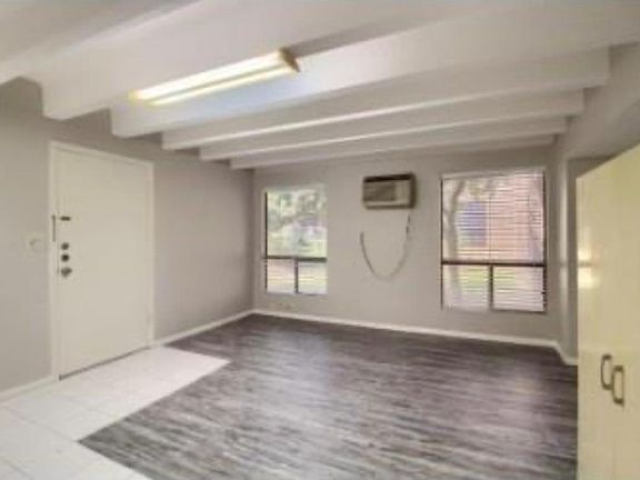 4th image of 5914 Lago Vista Way #C-22