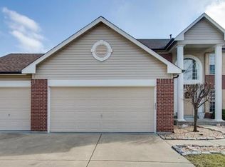 632 Grand View Ridge Ct, Eureka, MO 63025