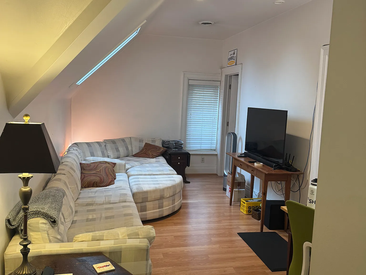 3 bed, 1000 sqft, $1,595 — Photo 4