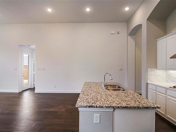 3rd image of 10001 Echo Summit Dr