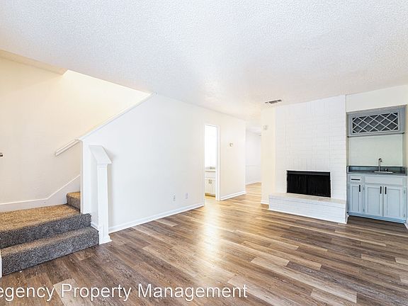 2nd image of 12125 El Sendero Dr #4924