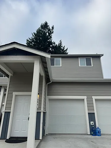 634 Hansen St SE #A Photo 1