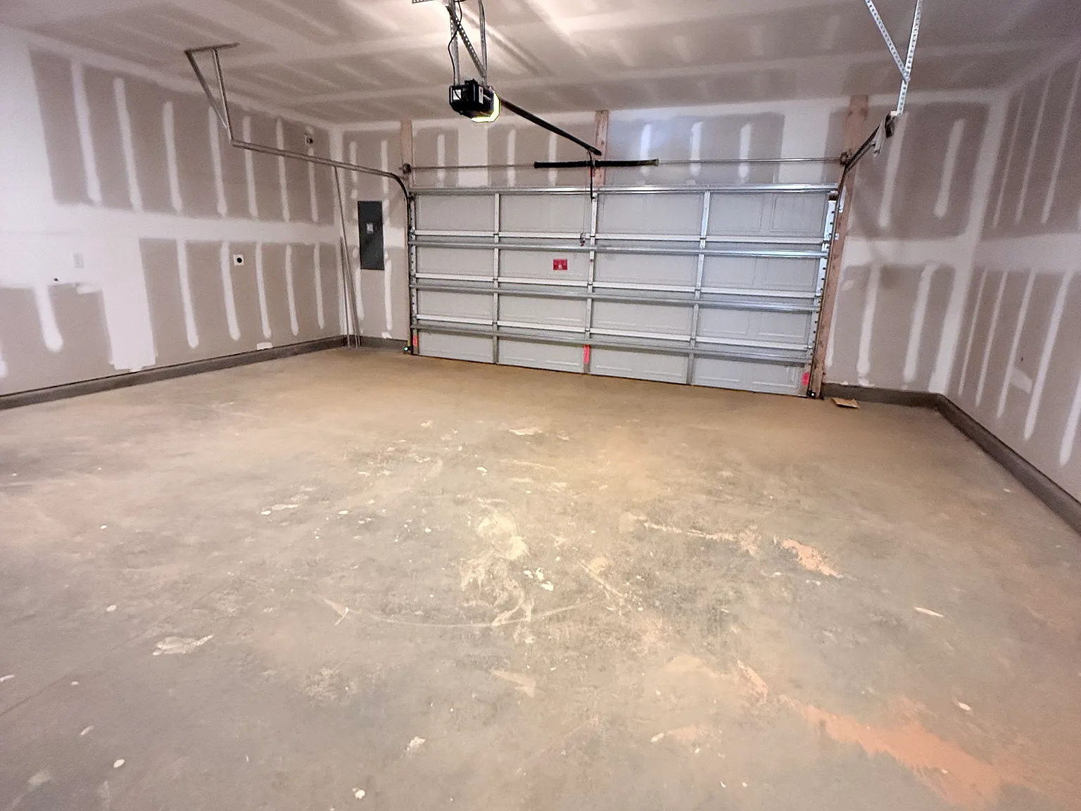 4 bed, 3.5 bath, 2286 sqft, $2,250 — Photo 4