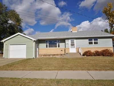 1914 E Avenue C, Bismarck, ND, 58501