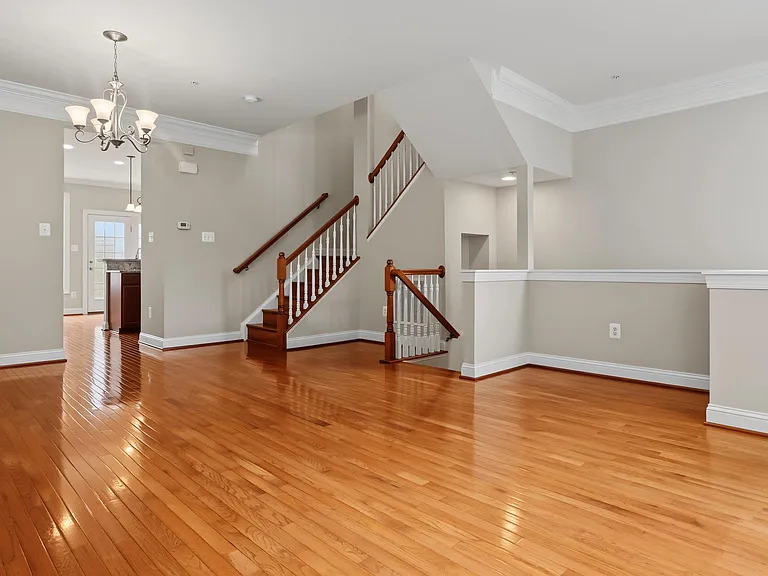 643 Pullman Pl — Photo 17