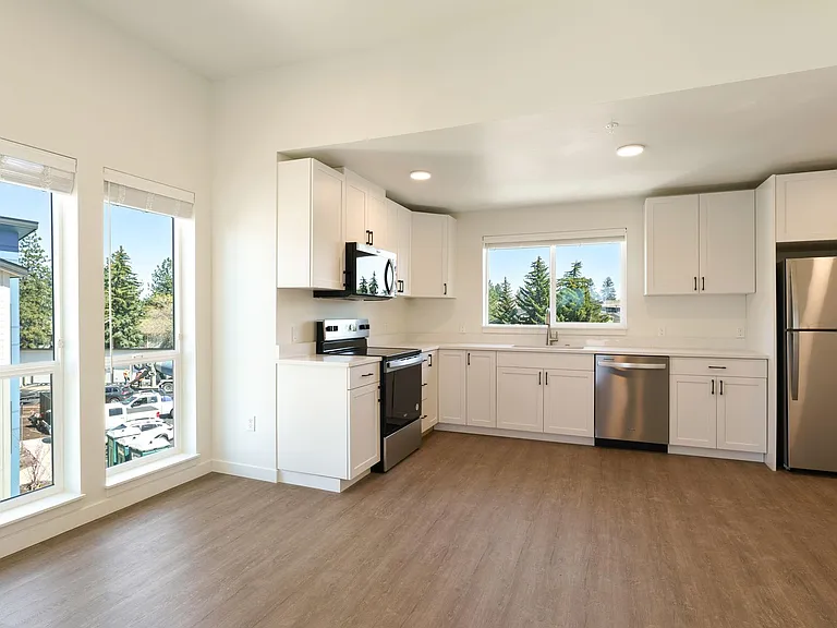 Bridgewater Apartments — Photo 45
