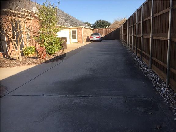 2nd image of 7504 Tara Ct