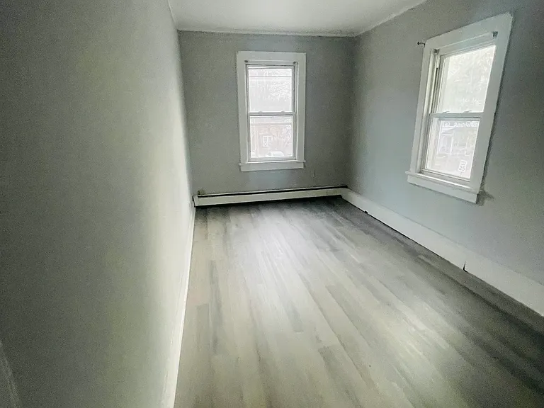 97 Wells St #2 — Photo 4