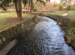 19235 73rd Ave NE, Kenmore, WA 98028