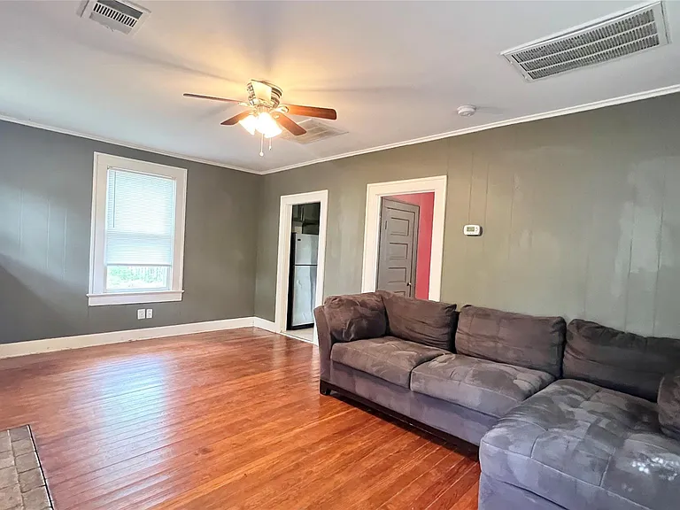 707 Upson St — Photo 3