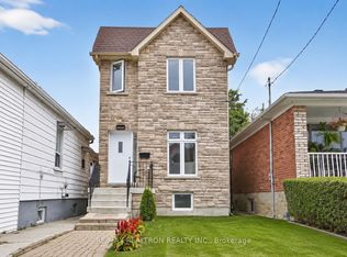 1339 Woodbine Ave, Toronto, ON M4C4G3