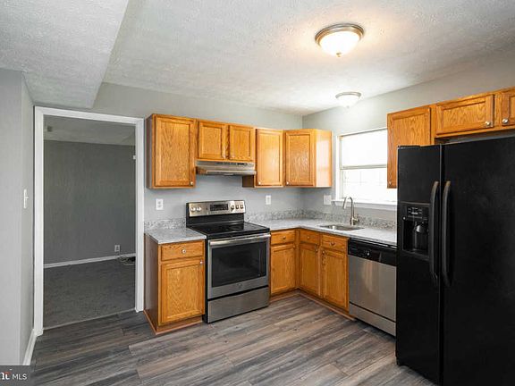 4th image of 10601 Gay Ct