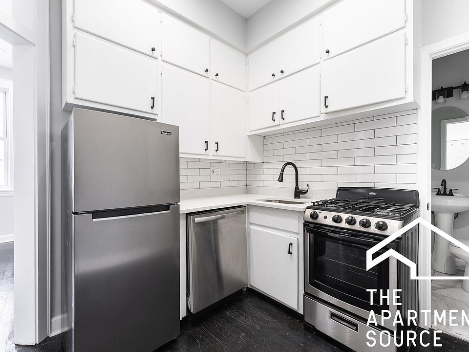 1st image of 4322 N Milwaukee Ave #2F
