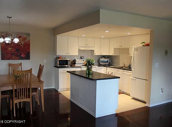 3rd image of 15 Farewell Ave Unit 201