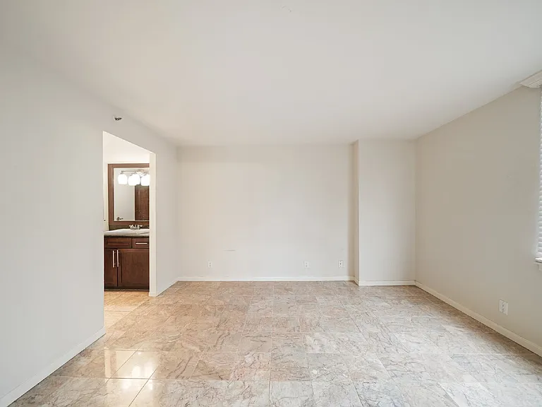 3235 Sage Rd #404 — Photo 7