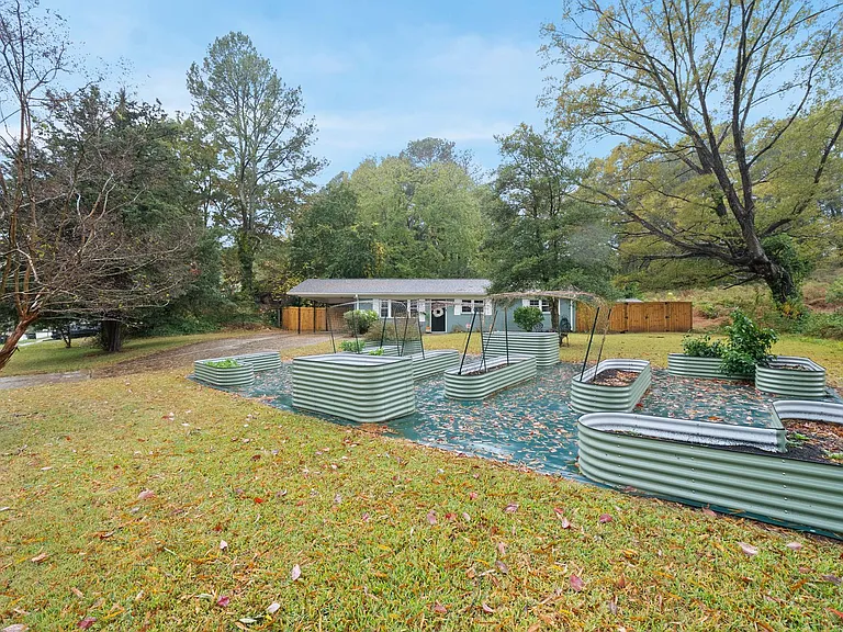 1002 Bacon St — Photo 30