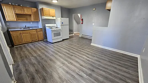 94 N Main St #1 Photo 1