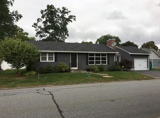 35 Maryland Ave, Lowell, MA 01851