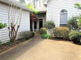 107 W Waterwood Dr, Brandon, MS 39047