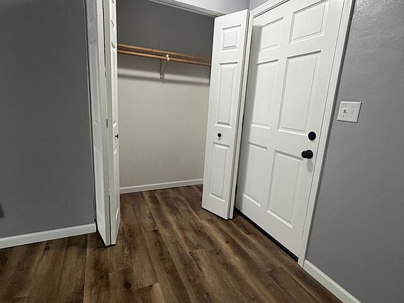 2nd image of 430 W Calumet St APT 21