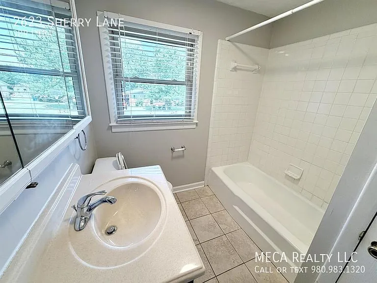 2623 Sherry Ln — Photo 8