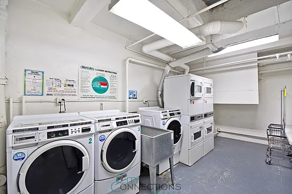 Rented by City Connections Realty | media 8