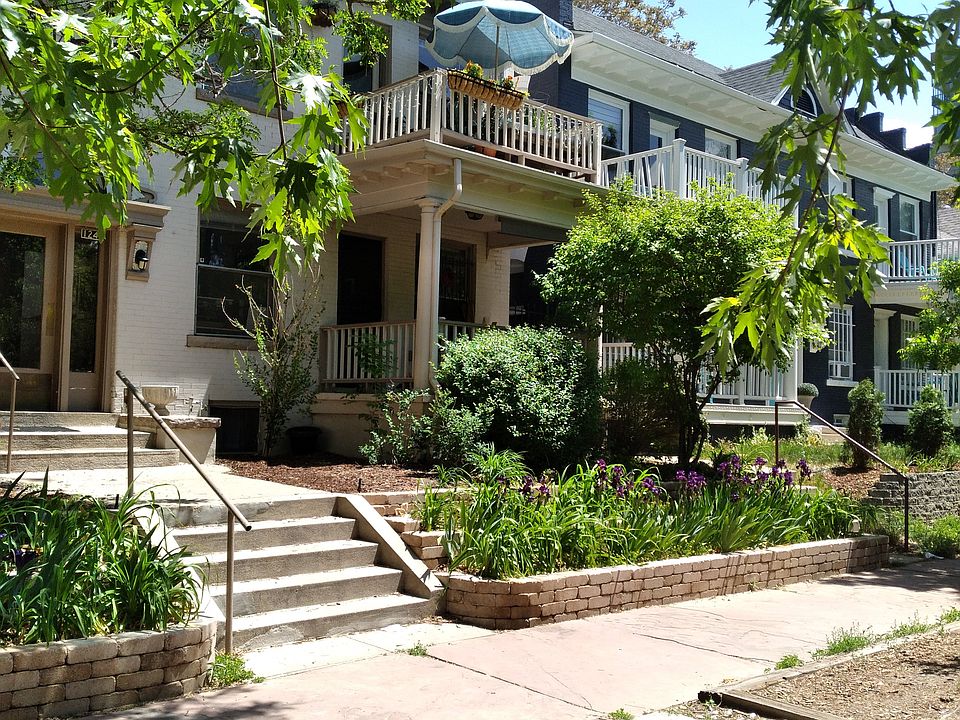 Front building entry 1248 Pennsylvania