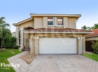 9390 SW 163rd Pl, Miami, FL 33196