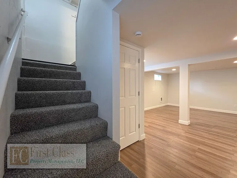 5735 N Montana Ave — Photo 17