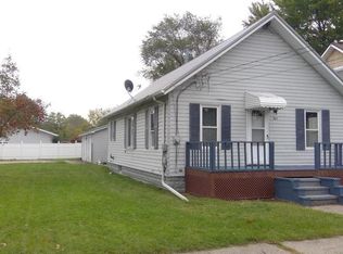 303 S Jennings St, Pinconning, MI 48650